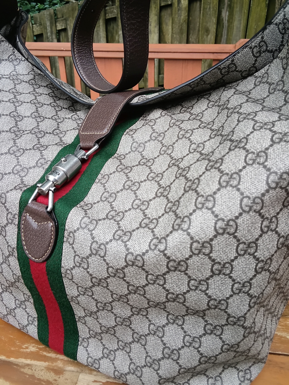 Gucci Beige/Gray Monogram Travel Tote with Green & Red Web Stripe - COA INCLUDED - Picture 9 of 16